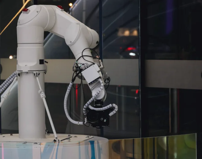 Robotic camera positioning